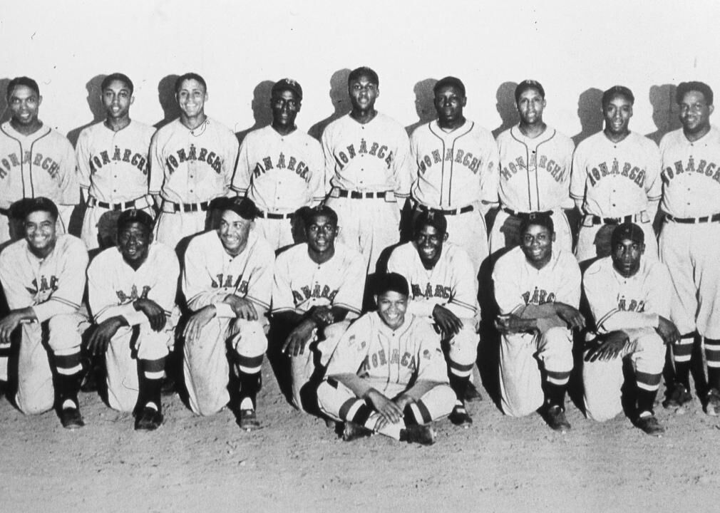 1920s–1930s: Bullet Rogan leads the way for Negro Leaguers